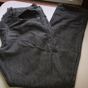 Men’s jeans hardly worn